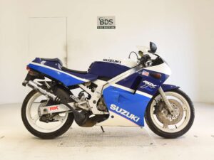 Suzuki RGV250 VJ21 (RESERVADA)
