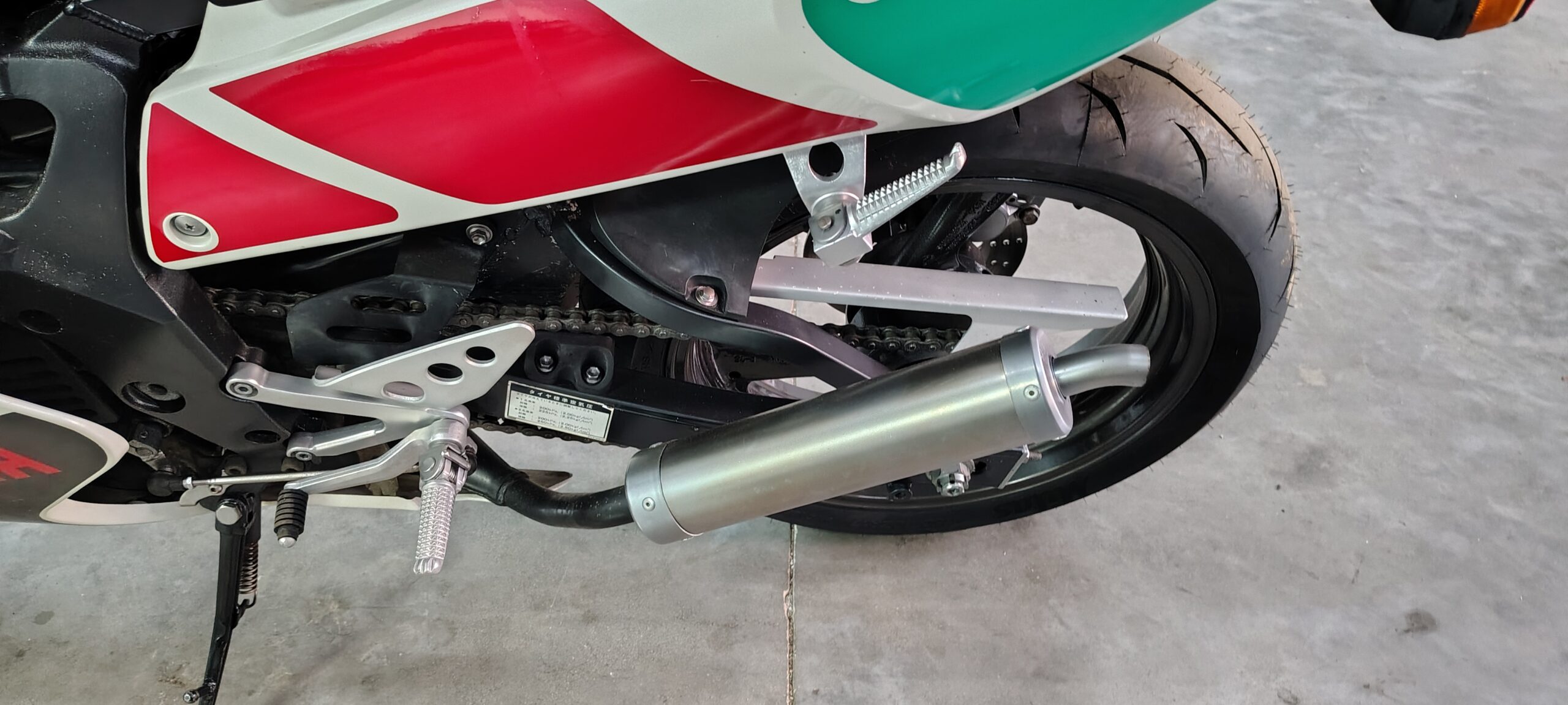 Yamaha TZR250R 3XV - Imagen 3