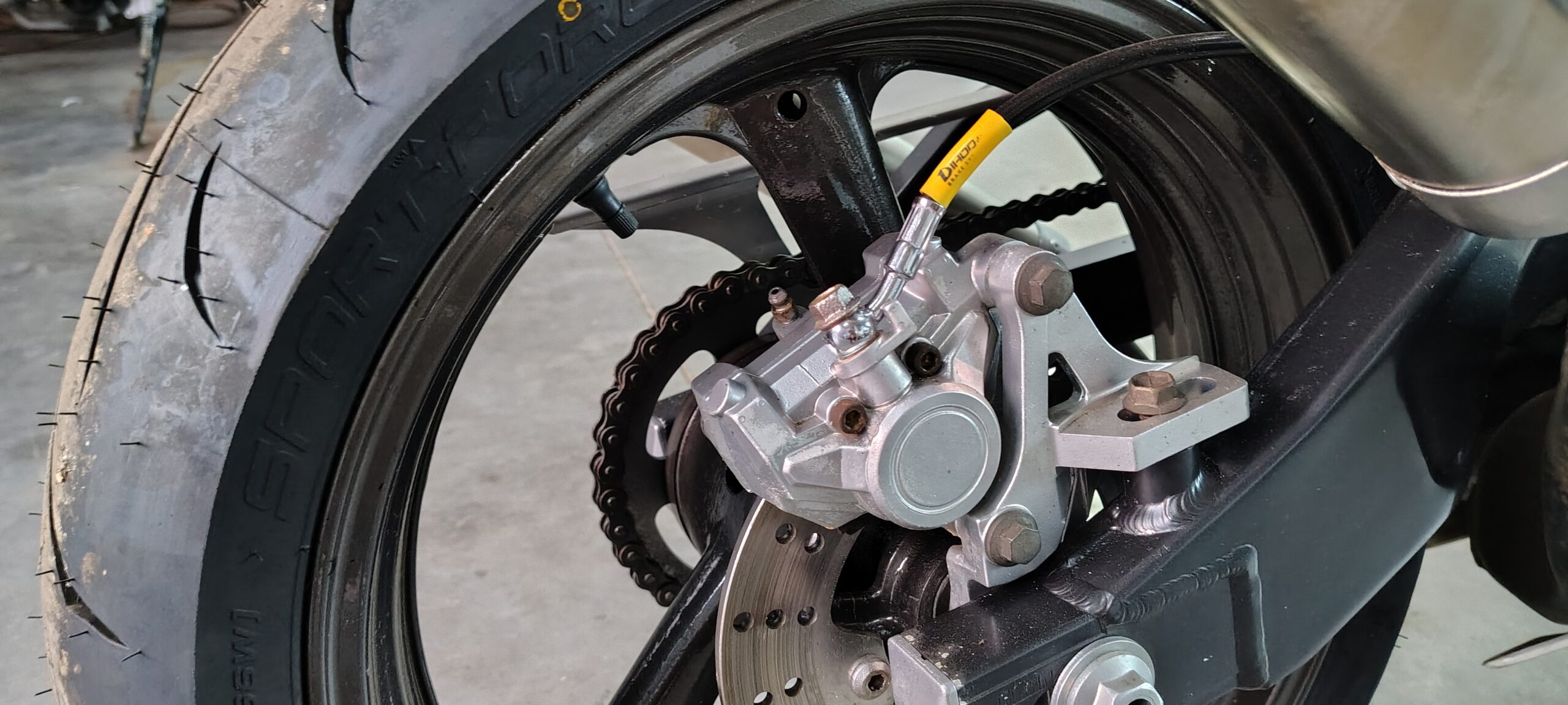 Yamaha TZR250R 3XV - Imagen 4